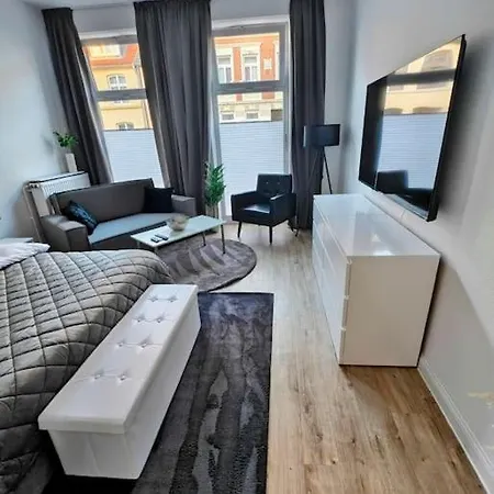 Executive Altstadt King Bed * Wißmar